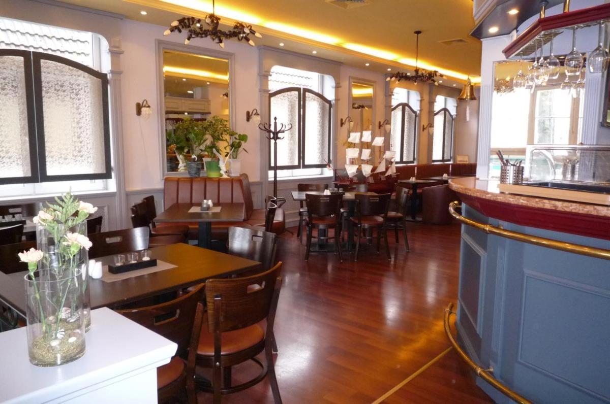 Doppelzimmer Lunch, Direkt Am Alten Strom ロストック エクステリア 写真